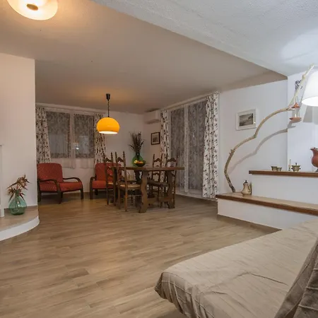 Apartment Fabiene Familyholidays Gelsomino Cefalù