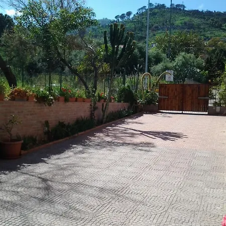 Fabiene Familyholidays Gelsomino Apartment *